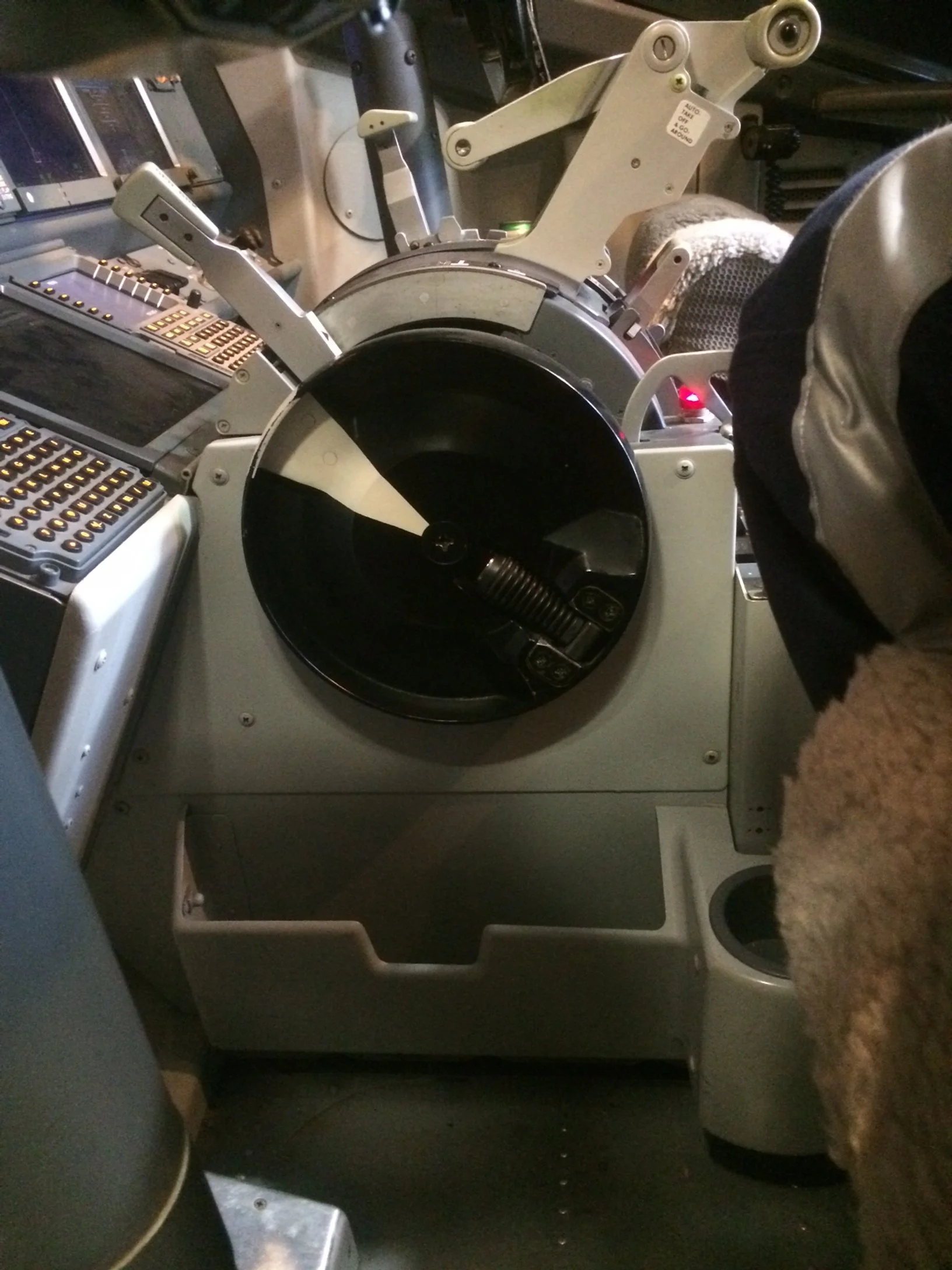 TQ 737-600 — Flaps 2 Approach - Boeing 737 Simulator project